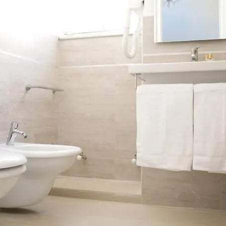 Elamar & Bed & Breakfast 3*