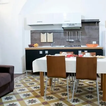 Elamar & Bed & Breakfast 3*