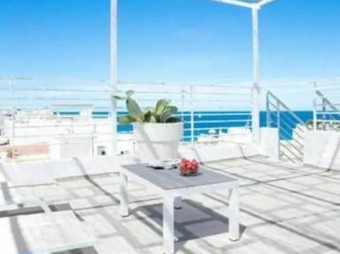 Elamar & Bed & Breakfast 3*